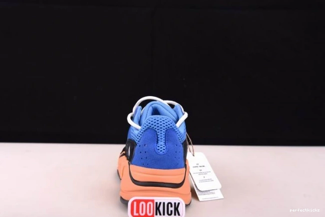 700 YEEZY ADIDAS GZ0541 0818